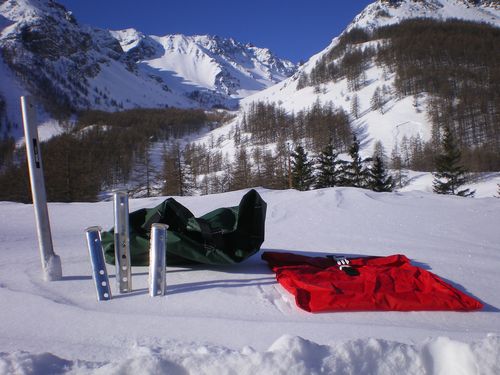 L'ancre à neige, l'arme absolue du bivouac hivernal