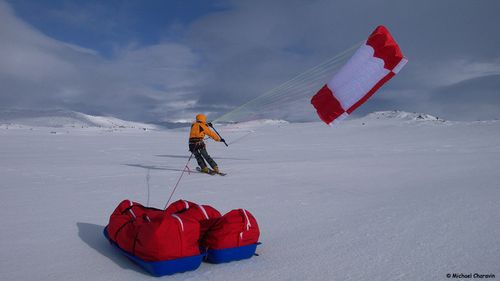 pulka_snowsled_plastique_bleu_08.jpg