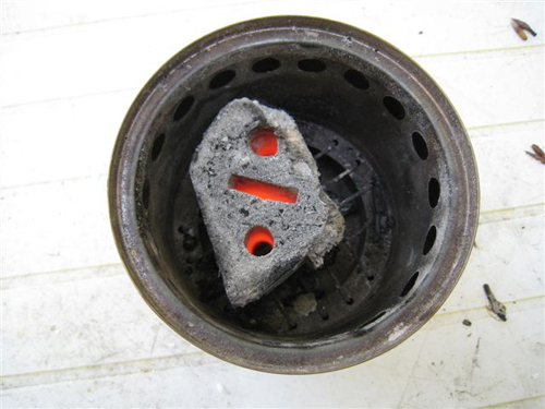 qvist-bushcooker-briquette.jpg