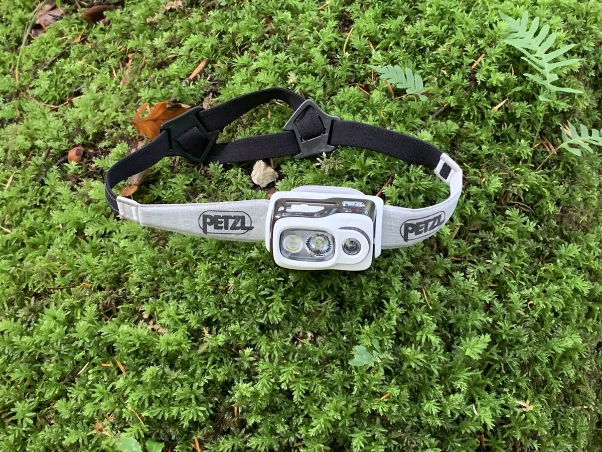 lampe frontale swift rl petzl 900 lumens batterie