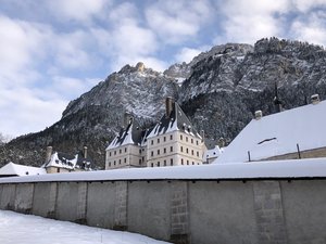 Génuflexions de la première neige