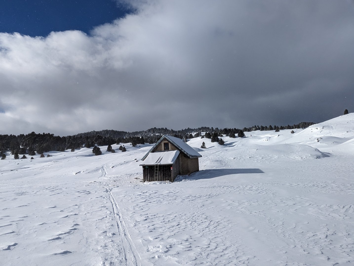 cabane-de-pre-peyret-hiver.jpg