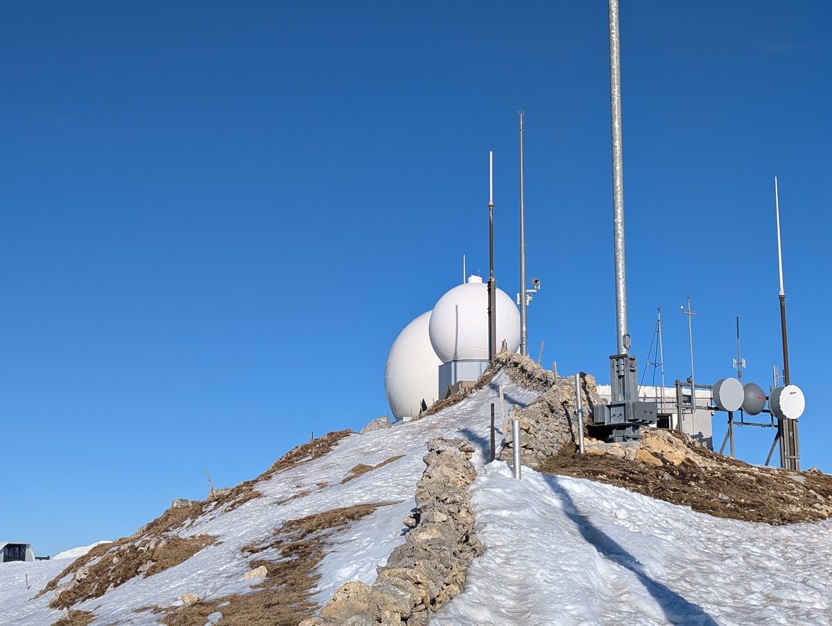 le-sommet-de-la-dole-en-ski-de-randonnee-nordique_03.jpg
